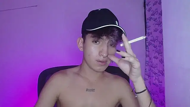 Snapshot of littlextreme chatting on 19, 2, 2025 littlextreme online show from 19, 2, 2025