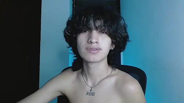 Snapshot of littlextreme chatting on 12, 6, 2026 littlextreme online show from 12, 6, 2026