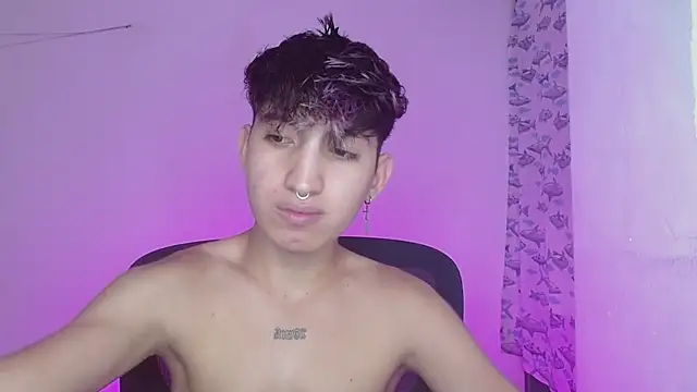 Snapshot of littlextreme chatting on 23, 2, 2025 littlextreme online show from 23, 2, 2025