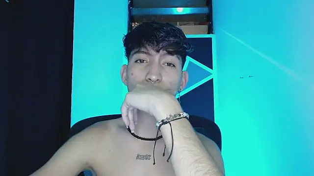 Snapshot of littlextreme chatting on 10, 3, 2025 littlextreme online show from 10, 3, 2025