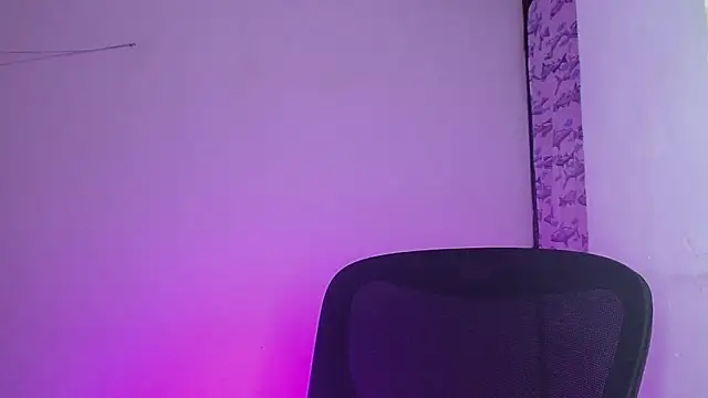 Snapshot of littlextreme chatting on 20, 2, 2025 littlextreme online show from 20, 2, 2025