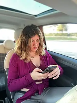 DaisyVibesss online show from 12, 1, 2025