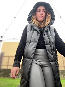 DaisyVibesss online show from 16, 2, 2025