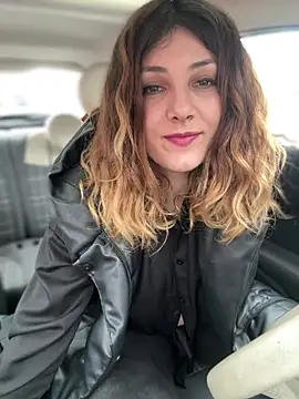 DaisyVibesss online show from 12, 3, 2025