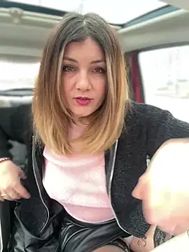 DaisyVibesss online show from 8, 2, 2025