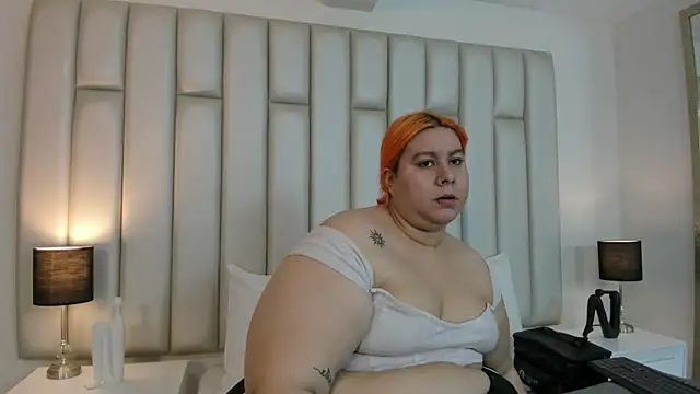 aandreaperez online show from 19, 9, 2025