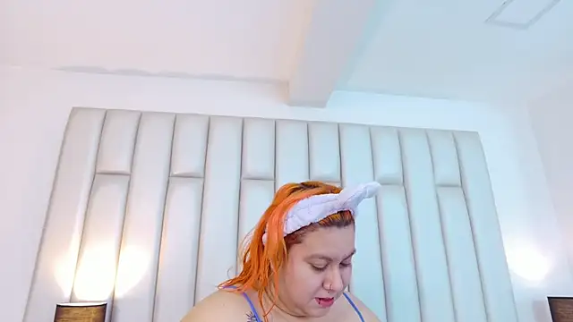 aandreaperez online show from 28, 11, 2025