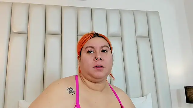 aandreaperez online show from 2, 10, 2025