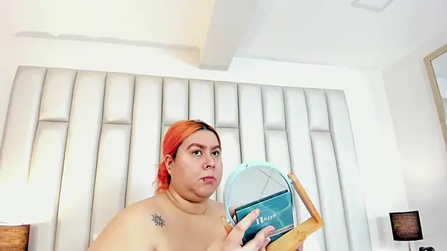 aandreaperez online show from 6, 10, 2025