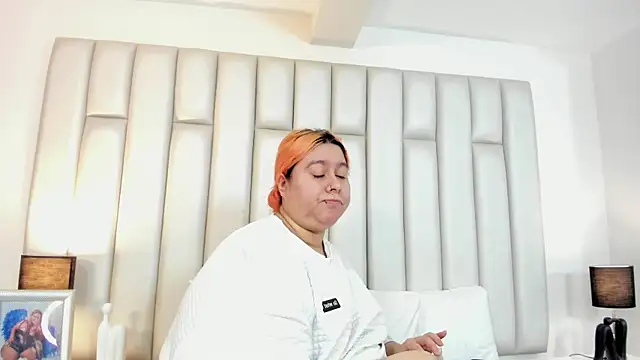 aandreaperez online show from 20, 10, 2025