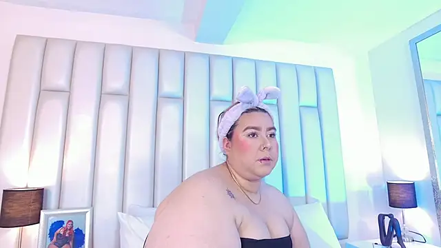 aandreaperez online show from 19, 2, 2026