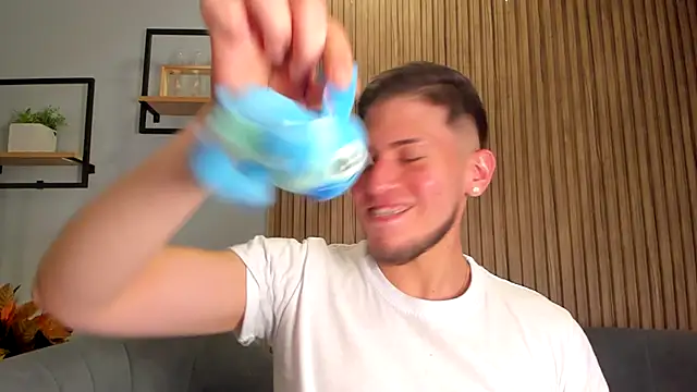 SebastianMaximoff online show from 16, 12, 2025