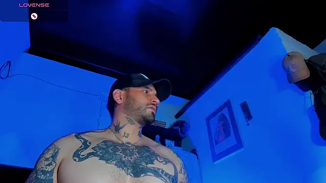 Snapshot of CamiloGray_ chatting on 3, 3, 2025 CamiloGray online show from 3, 3, 2025