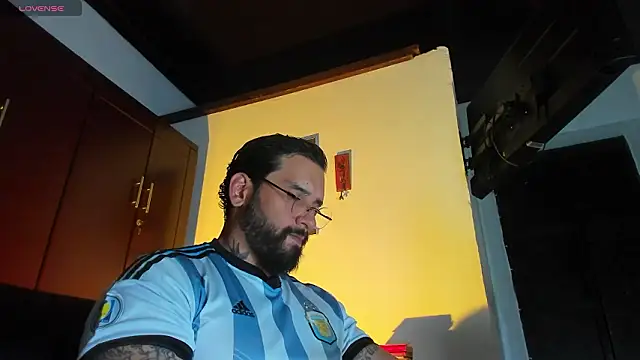 CamiloGray  online show from 19, 2, 2026