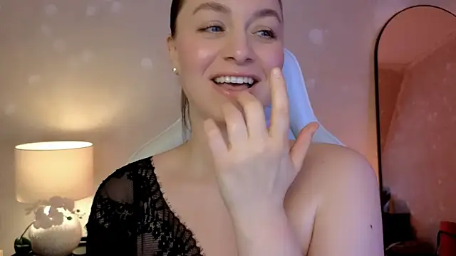 MilaFleur online show from 22, 9, 2025