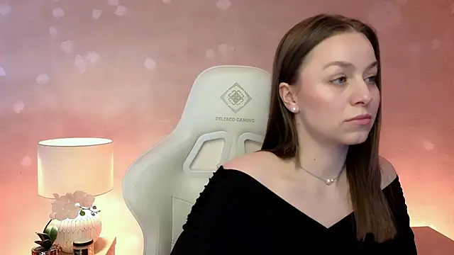 MilaFleur online show from 8, 4, 2026