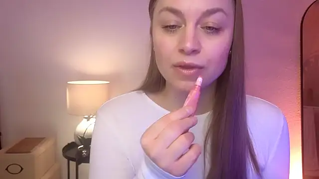 MilaFleur online show from 1, 2, 2025