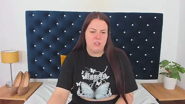 Snapshot of EvaLick chatting on 28, 2, 2025 EvaLick online show from 28, 2, 2025