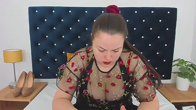 Snapshot of EvaLick chatting on 19, 2, 2025 EvaLick online show from 19, 2, 2025