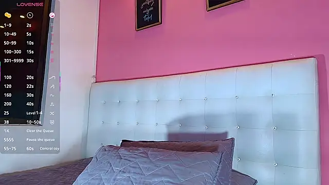 hornyhousekeeper  online show from 4, 3, 2025