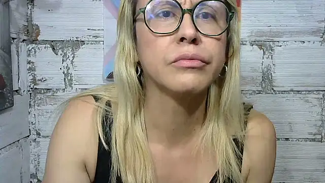 divahot08 online show from 15, 1, 2026