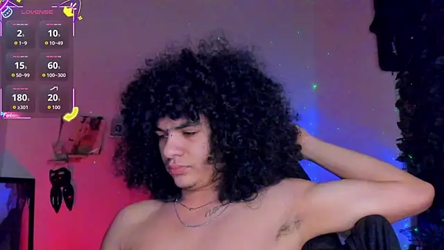 Snapshot of sweetvond_ chatting on 2, 12, 2025 sweetvond online show from 2, 12, 2025