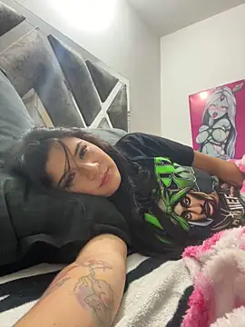 cutesarah  online show from 16, 1, 2025