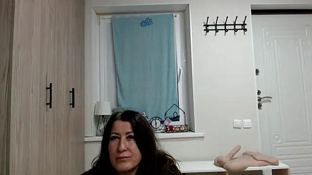 Snapshot of increible_della chatting on 27, 5, 2026 increible della online show from 27, 5, 2026