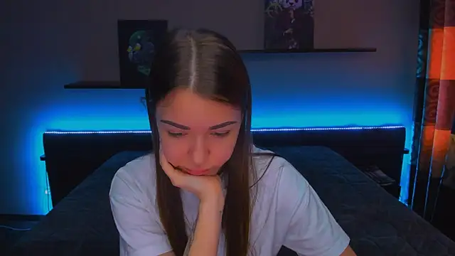 AlexaBarkley online show from 11, 3, 2025