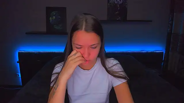 AlexaBarkley online show from 12, 11, 2025