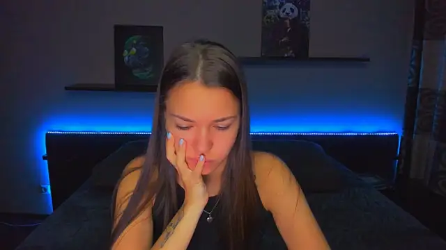 AlexaBarkley online show from 3, 11, 2025