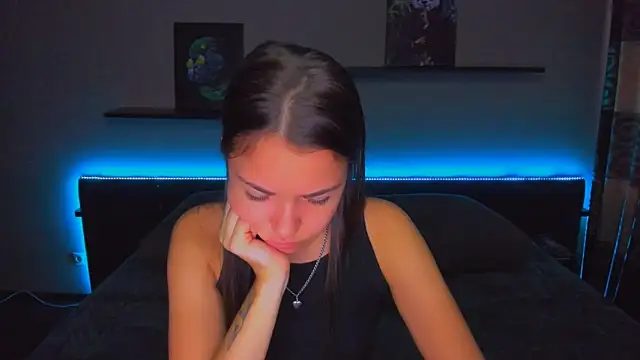 AlexaBarkley online show from 3, 10, 2025