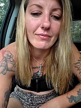 SheIsSomething online show from 10, 5, 2026