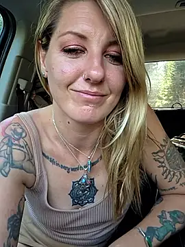 SheIsSomething online show from 22, 5, 2026