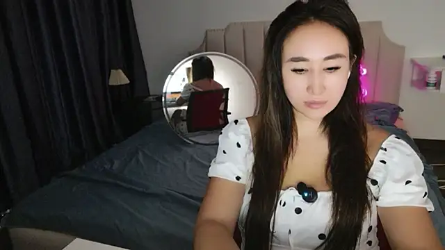 AsianQueens online show from 3, 6, 2026