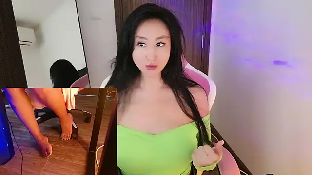 AsianQueens online show from 12, 10, 2025