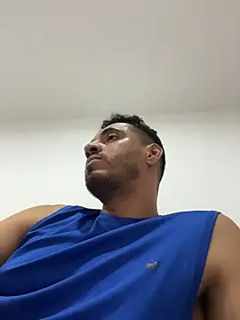 Snapshot of steven_smith05 chatting on 5, 11, 2025 steven smith05 online show from 5, 11, 2025