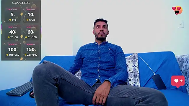 Snapshot of steven_smith05 chatting on 12, 3, 2025 steven smith05 online show from 12, 3, 2025