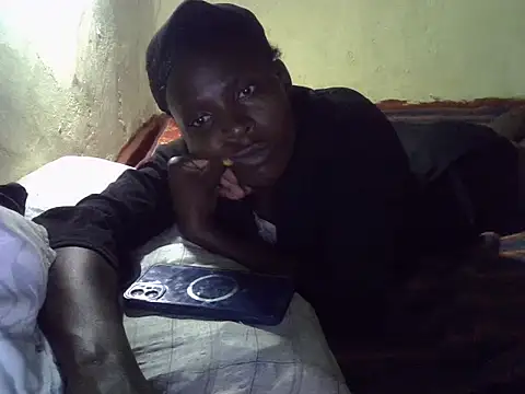 cute-shamza online show from 2, 11, 2025