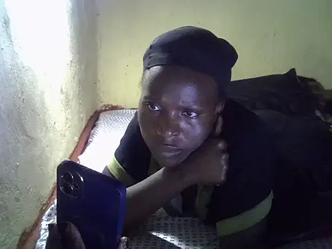 cute-shamza online show from 13, 11, 2025