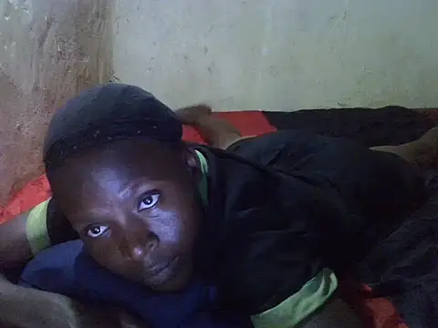 cute-shamza online show from 2, 10, 2025