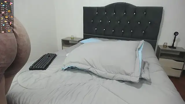 Emmy sanderss online show from 8, 3, 2025