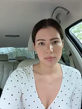 clairewntr online show from 13, 5, 2026