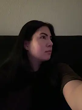 clairewntr online show from 1, 3, 2025