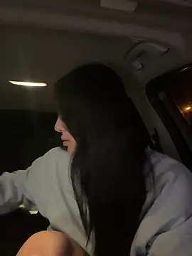 clairewntr online show from 17, 3, 2025