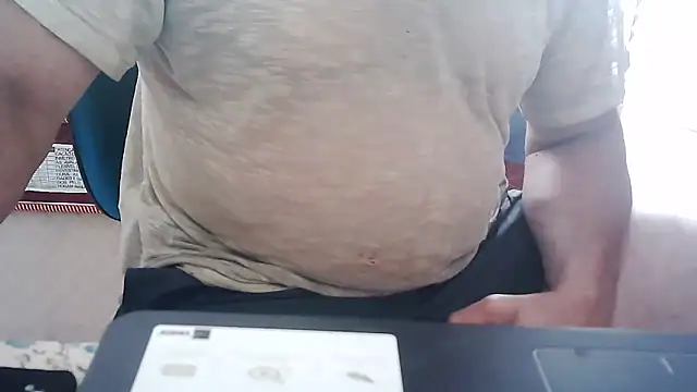 Snapshot of eduar570 chatting on 15, 11, 2025 eduar570 online show from 15, 11, 2025