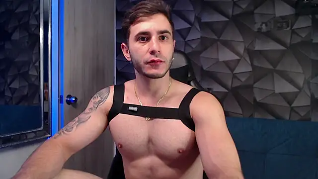 Snapshot of Latino_stud4u chatting on 11, 10, 2025 Latino stud4u online show from 11, 10, 2025