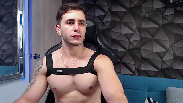 Snapshot of Latino_stud4u chatting on 25, 9, 2025 Latino stud4u online show from 25, 9, 2025