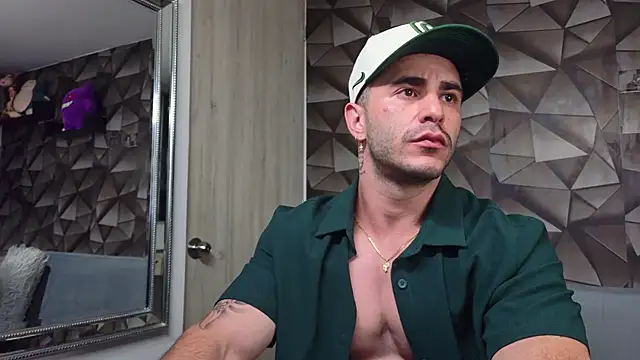 Latino stud4u online show from 17, 4, 2026