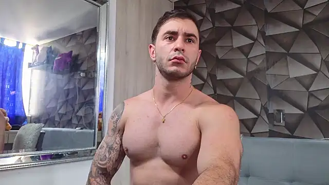 Latino stud4u online show from 31, 5, 2026